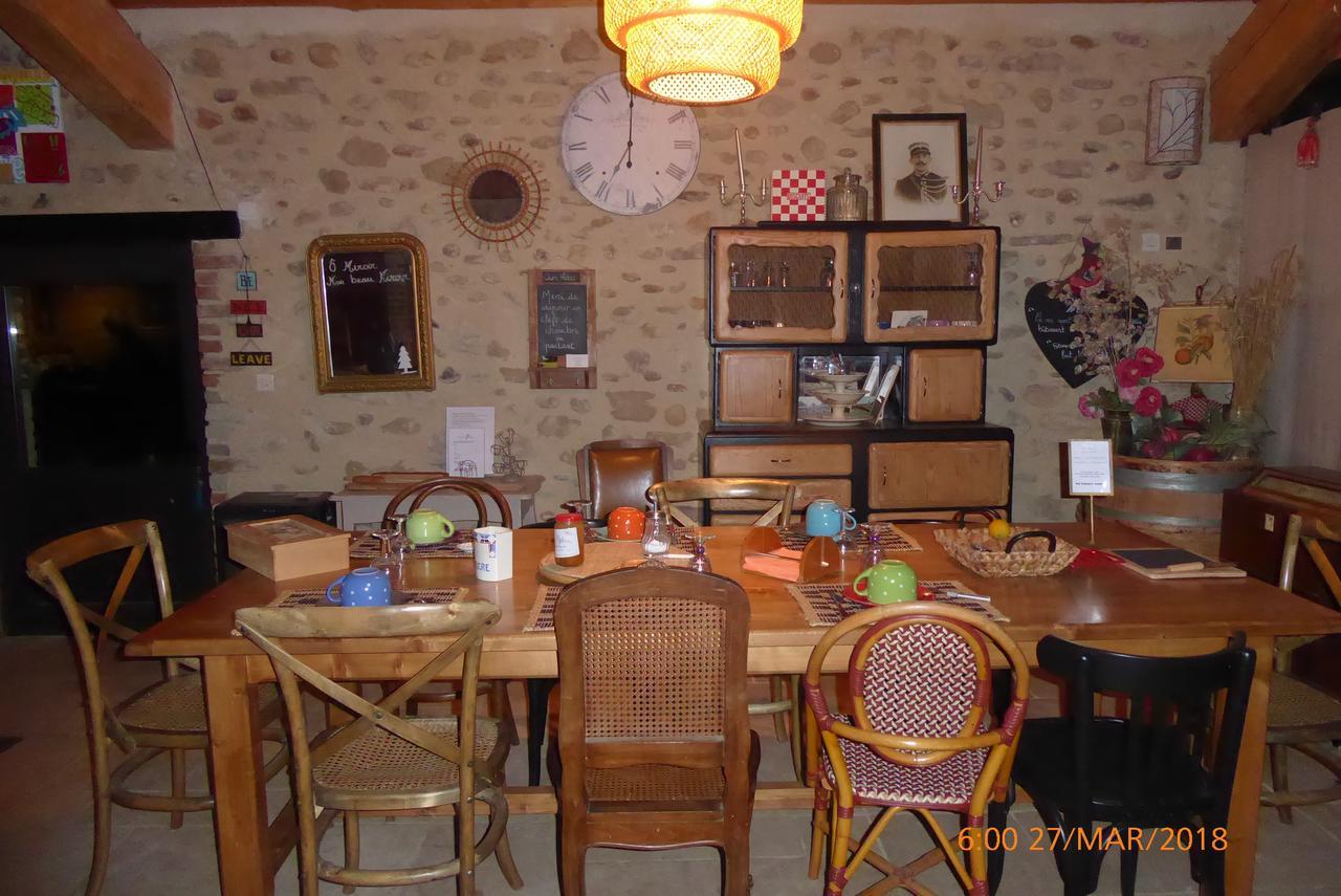 Chambres D'Hotes Les 7 Semaines Chantemerle-les-Bles Экстерьер фото